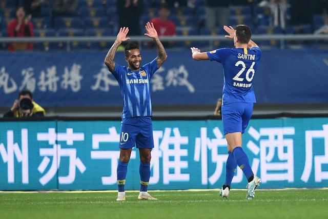 徐杰18+7+6广东逆转广州 邹阳21分福建胜四川